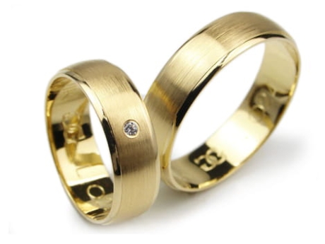 Przejdź do produktu Obrączki ślubne z żółtego złota półokrągłe z cyrkonią 6mm Lux L024