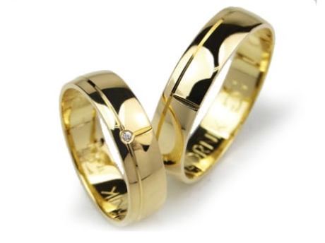 Przejdź do produktu Obrączki ślubne z żółtego złota półokrągłe z cyrkonią 5mm Lux L061