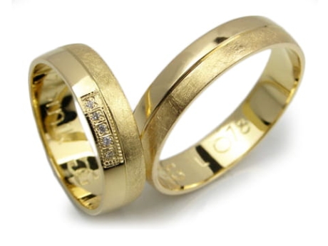 Przejdź do produktu Obrączki ślubne z żółtego złota półokrągłe z cyrkoniami 5mm Lux L078