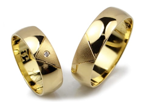 Obrączki ślubne z żółtego złota półokrągłe z cyrkonią 6mm Lovely L123