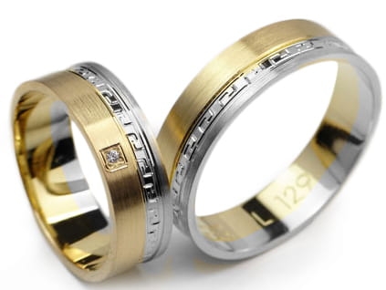 Przejdź do produktu Dwukolorowe obrączki ślubne płaskie z cyrkonią 6mm grecki wzór Lux L129