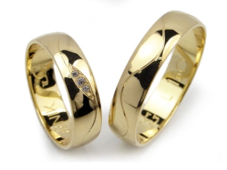 Przejdź do produktu Obrączki ślubne z żółtego złota półokrągłe z cyrkoniami 5mm Lux L150