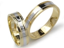 Obrączki ślubne z żółtego i rodowanego złota 333 płaskie z cyrkoniami 5mm Lovely L023-333