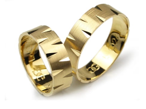 Obrączki ślubne z żółtego złota 333 płaskie 6mm Lovely  L026-333