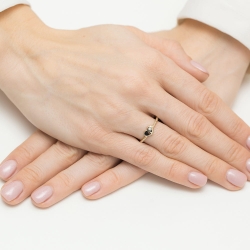 Pierścionek zaręczynowy z żółtego złota z diamentem 0,03ct Fire Of Love