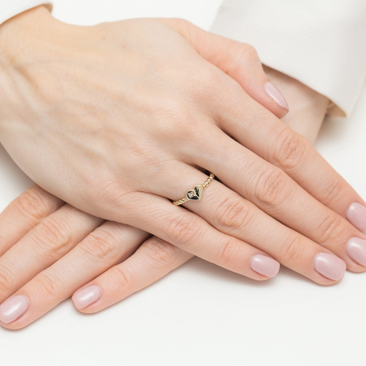 Pierścionek zaręczynowy z żółtego złota z diamentem 0,01ct Fire Of Love