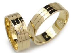 Obrączki ślubne z żółtego złota 333 płaskie z cyrkoniami 6mm Lovely L048-333