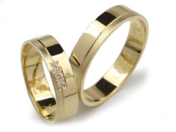 Obrączki ślubne z żółtego złota 333 płaskie z cyrkoniami 5mm Lovely L050-333