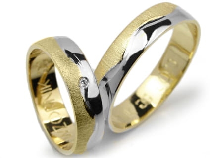 Obrączki ślubne z żółtego i rodowanego złota 333 półokrągłe z cyrkonią 5mm Lovely L073-333