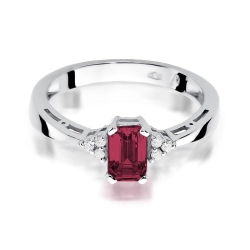 Pierścionek zaręczynowy z białego złota z rubinem i diamentami 0,03ct Fire Of Love