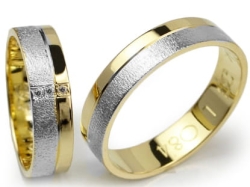 Obrączki ślubne z żółtego i rodowanego złota 333 płaskie z cyrkoniami 5mm Lovely L084-333