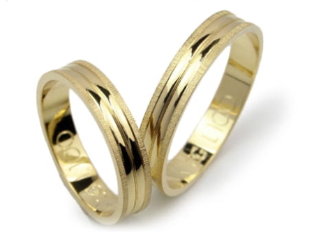 Przejdź do produktu Obrączki ślubne z żółtego złota 333 płaskie 4mm Lux L100