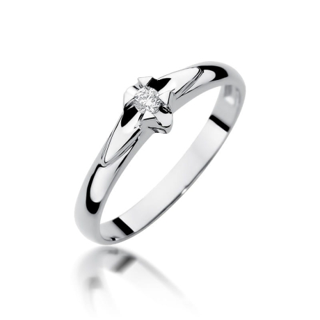 Przejdź do produktu Pierścionek zaręczynowy z białego złota z brylantem 0,04ct Fire Of Love 