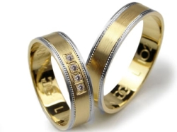 Obrączki ślubne z żółtego i rodowanego złota 333 płaskie z cyrkoniami 5mm Lovely L102-333