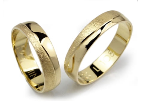 Obrączki ślubne z żółtego złota 333 półokrągłe 5mm Lovely  L108-333