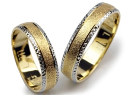 Obrączki ślubne z żółtego i rodowanego złota 333 półokrągłe 5mm Lovely L111-333