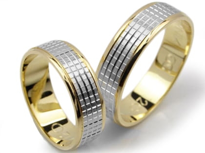 Obrączki ślubne z żółtego i rodowanego złota 333 płaskie 6mm Lovely L120-333