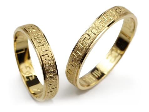 Obrączki ślubne z żółtego złota 333 płaskie 4mm Lovely  L128-333