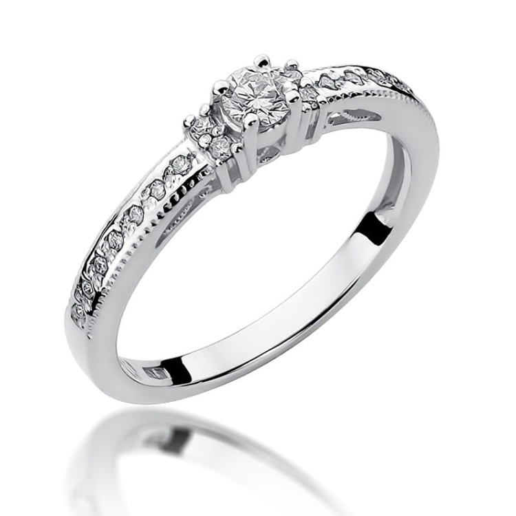 Pierścionek zaręczynowy z białego złota z brylantami 0,24ct Fire Of Love