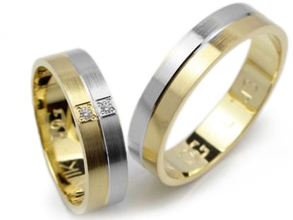 Obrączki ślubne z żółtego i rodowanego złota 333 płaskie z cyrkoniami 5mm Lovely L143-333