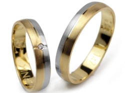 Obrączki ślubne z żółtego i rodowanego złota 333 półokrągłe z cyrkonią 4mm Lovely  L147-333