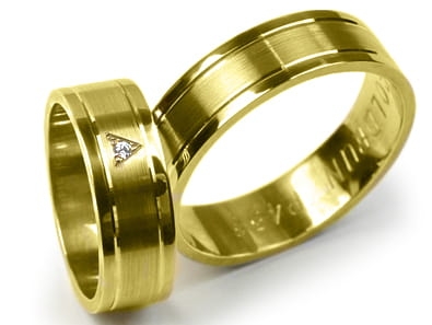 Obrączki ślubne z żółtego złota płaskie z cyrkonią 6mm Premium P-456