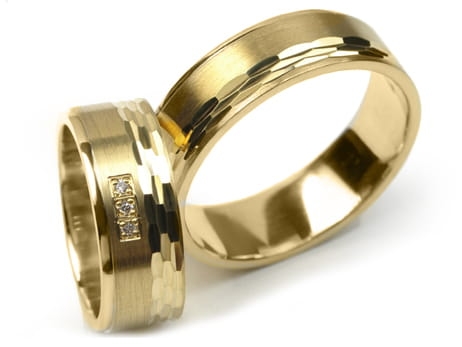 Obrączki ślubne z żółtego złota płaskie z cyrkoniami 7mm Premium P-467