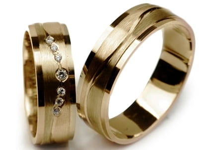 Obrączki ślubne z żółtego złota płaskie z cyrkoniami 6mm Premium  P-472
