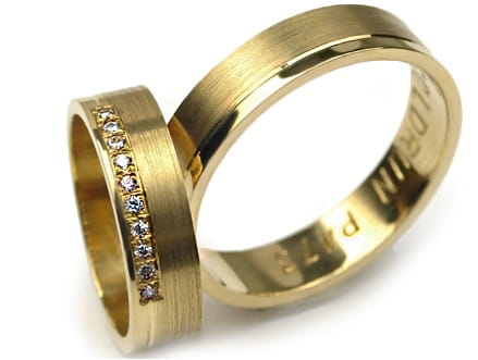 Obrączki ślubne z żółtego złota płaskie z cyrkoniami 5mm Premium P-473
