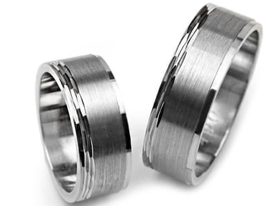 Przejdź do produktu Obrączki ślubne z białego złota płaskie 7mm Premium