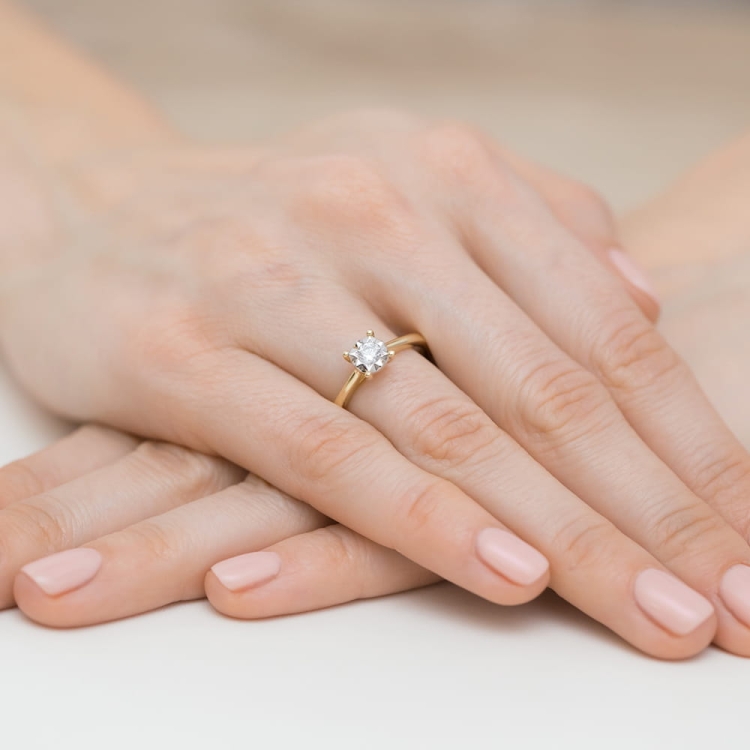 Pierścionek zaręczynowy z żółtego złota z brylantem 0,20ct Fire Of Love