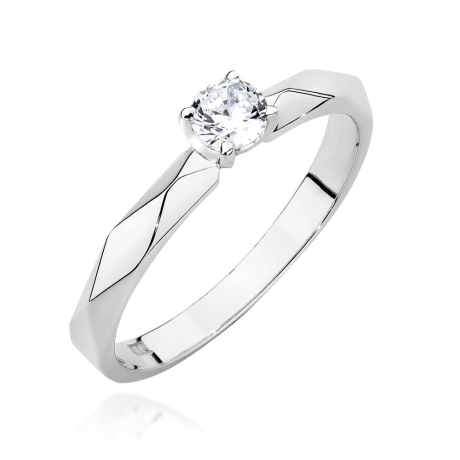 Przejdź do produktu Pierścionek zaręczynowy z białego złota z diamentem 0,15ct Fire Of Love