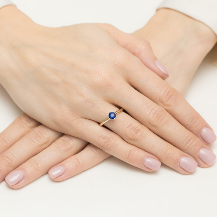 Pierścionek zaręczynowy z białego złota z szafirem i brylantami 0,04ct Fire Of Love