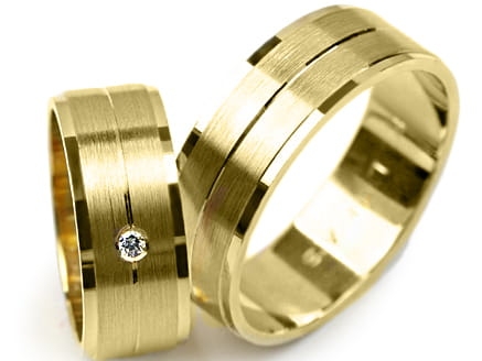 Przejdź do produktu Obrączki ślubne z żółtego złota płaskie z cyrkonią 7mm Premium