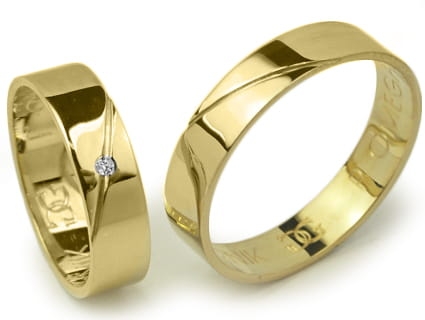 Obrączki ślubne z żółtego złota płaskie z cyrkonią 5mm Premium P-OMEGA