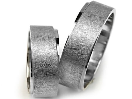 Przejdź do produktu Obrączki ślubne z białego złota płaskie 7mm Premium