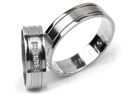 Przejdź do produktu Obrączki ślubne z białego złota płaskie z cyrkoniami 6mm Premium 