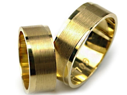 Przejdź do produktu Obrączki ślubne z żółtego złota płaskie 7mm Premium