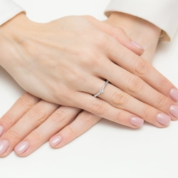 Pierścionek zaręczynowy z białego złota z diamentem 0,08ct Fire Of Love