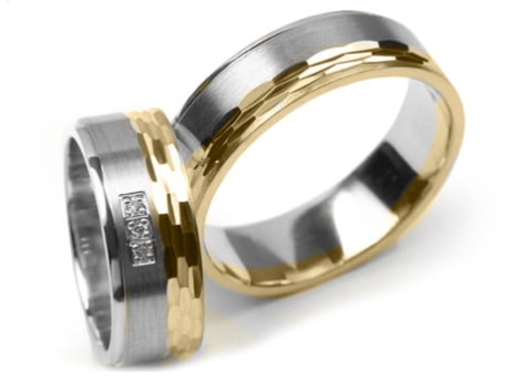 Przejdź do produktu Obrączki ślubne dwukolorowe płaskie z cyrkoniami 7mm Premium