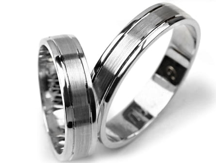 Przejdź do produktu Obrączki ślubne z białego złota półokrągłe 5mm Premium 