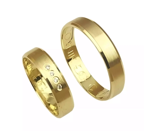 Przejdź do produktu Fazowane obrączki ślubne z żółtego złota 4,5mm Classic C025