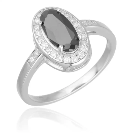 Przejdź do produktu Srebrny pierścionek z czarnym kamieniem i cyrkoniami bo bokach