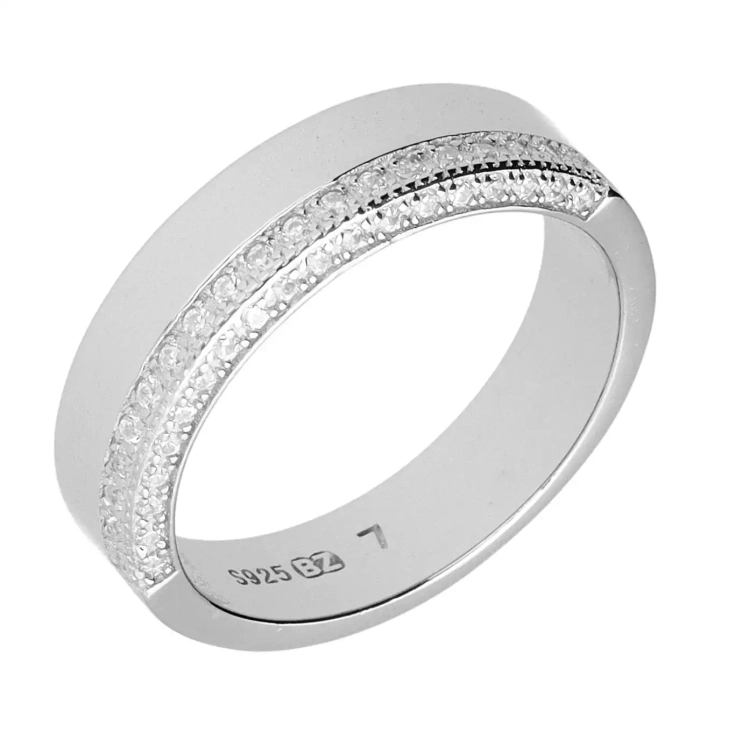 Srebrny pierścionek - polerowany z cyrkoniami na dole - obrączka
