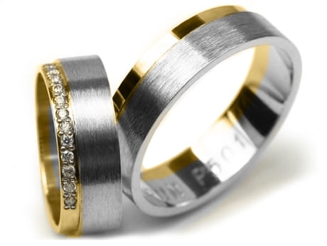 Przejdź do produktu Obrączki ślubne dwukolorowe płaskie z cyrkoniami 6mm Premium