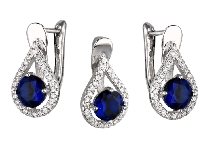 Srebrny komplet z szafirowym kamieniem, kolczyki i zawieszka