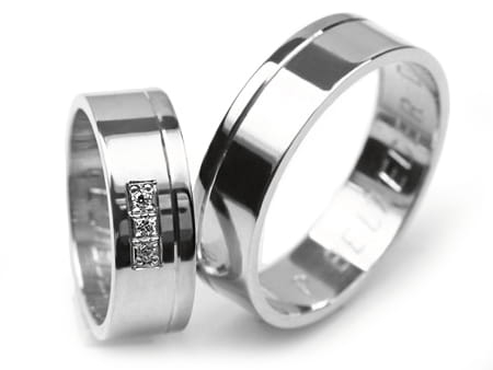 Przejdź do produktu Obrączki ślubne z białego złota płaskie z cyrkoniami 6mm Premium