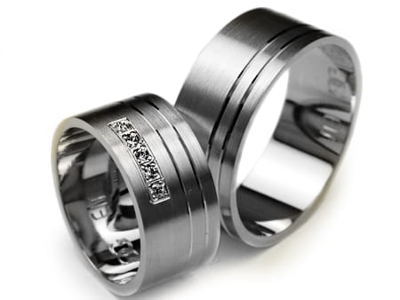 Obrączki ślubne z białego złota płaskie z cyrkoniami 9mm Premium P-ELF-b