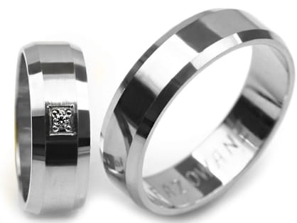 Przejdź do produktu Obrączki ślubne z białego złota fazowane z cyrkonią 6mm Premium 