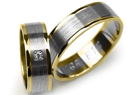 Przejdź do produktu Obrączki ślubne dwukolorowe płaskie z cyrkonią 7mm Premium 